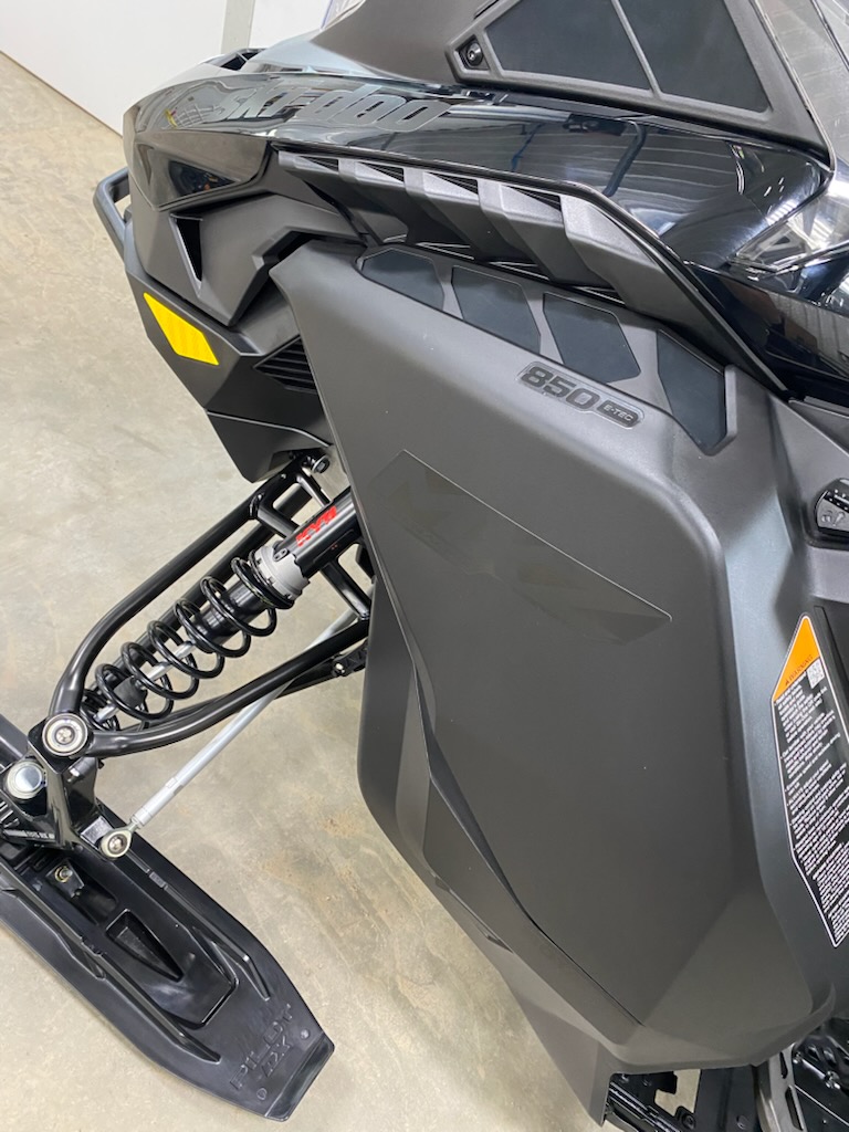 2027 Ski-Doo 2027 MXZ ADR 850 137"x1.25"RS BLACK SKU # BDVA Snowmobile