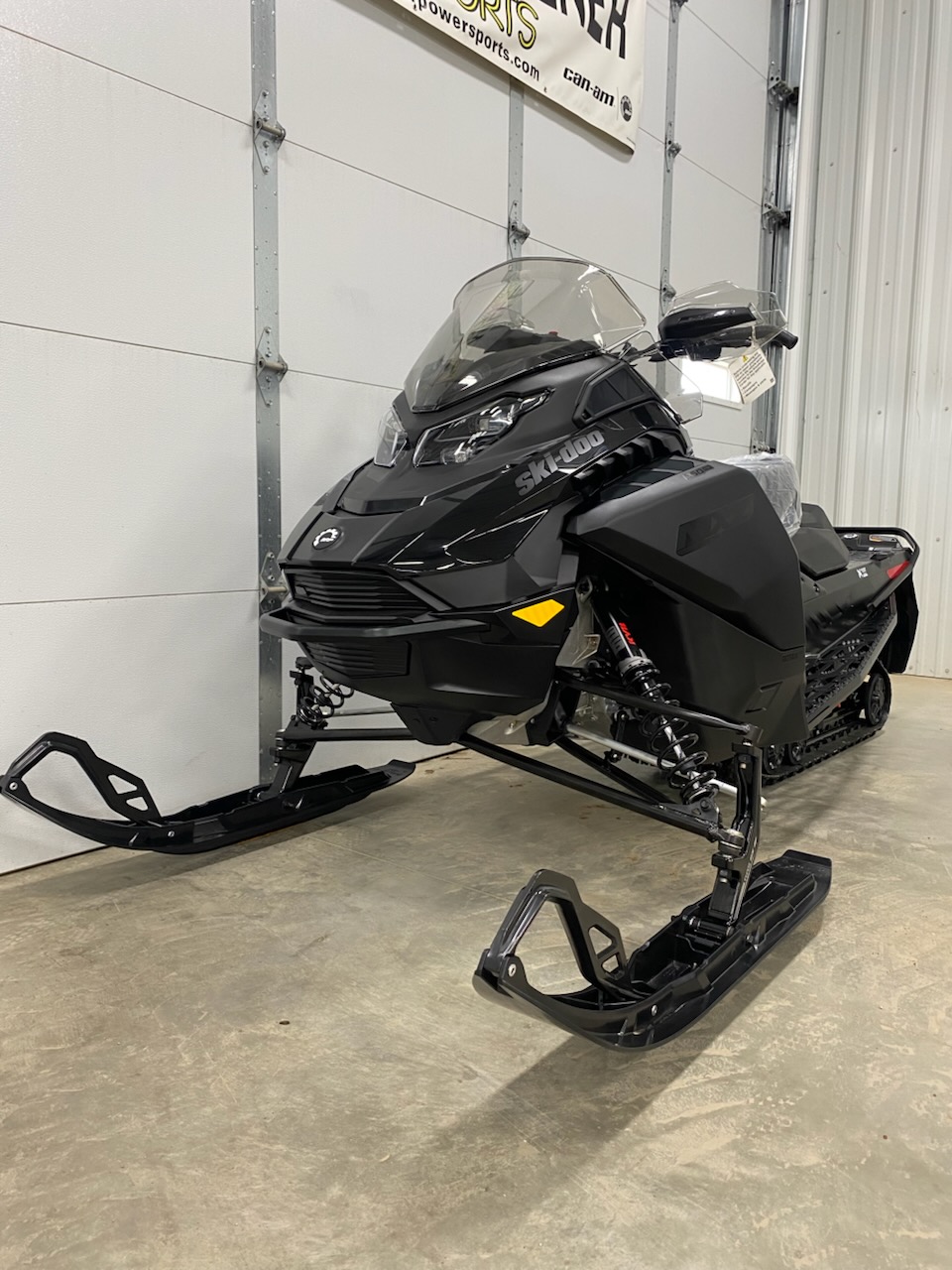 2027 Ski-Doo 2027 MXZ ADR 850 129"x1.25"RS BLACK SKU # BDVB Snowmobile