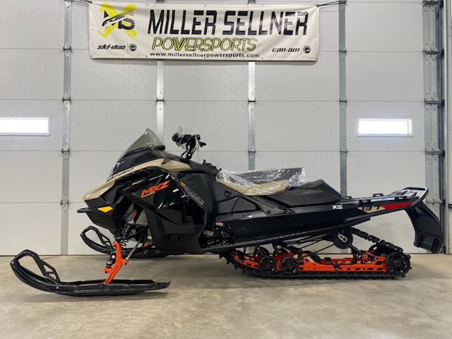 2027 Ski-Doo 2027 MXZ ADR 850 137"x1.25"RS TAN SKU # BDVG Snowmobile