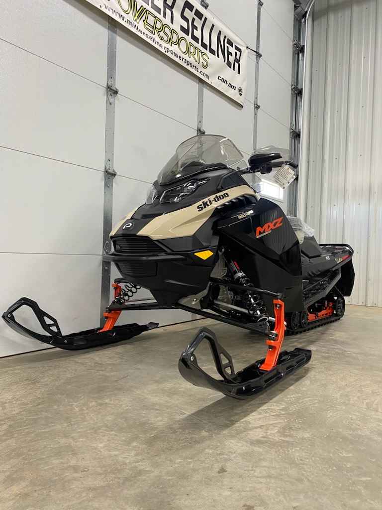 2027 Ski-Doo 2027 MXZ ADR 850 137"x1.25"RS TAN SKU # BDVG Snowmobile