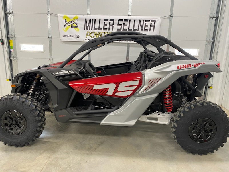 2024 Can-Am 2024 MAV X3 DS TURBO RR 900 64"RED/SILV SKU # 7XRD Utility Vehicle