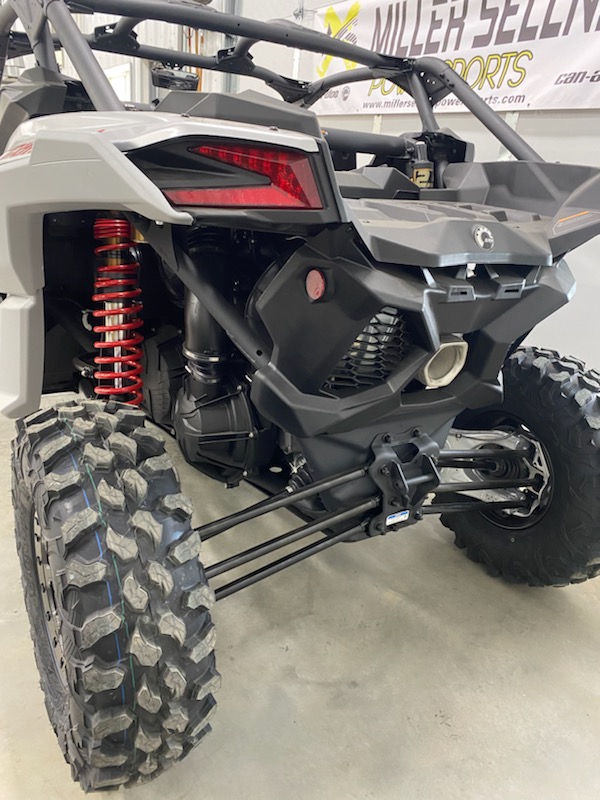 2024 Can-Am 2024 MAV X3 DS TURBO RR 900 64"RED/SILV SKU # 7XRD Utility Vehicle