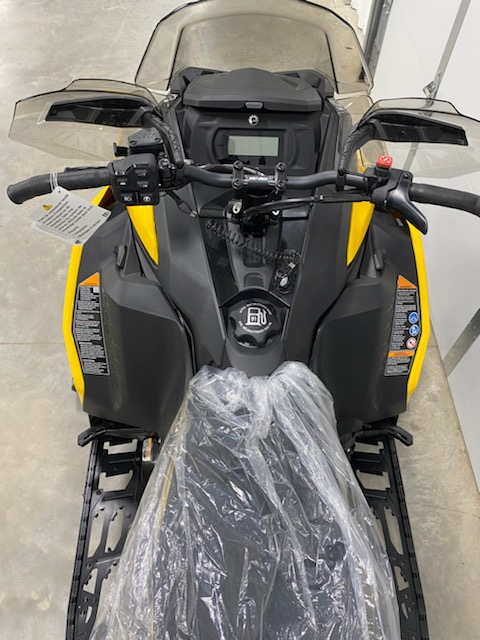 2025 Ski-Doo 2025 MXZ ADR 600 129"x1.25"RS YEL SKU # BDSG Snowmobile