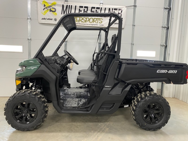 2025 Can-Am 2025 DEFENDER DPS HD9 62"GREEN SKU # 8ESL Utility Vehicle