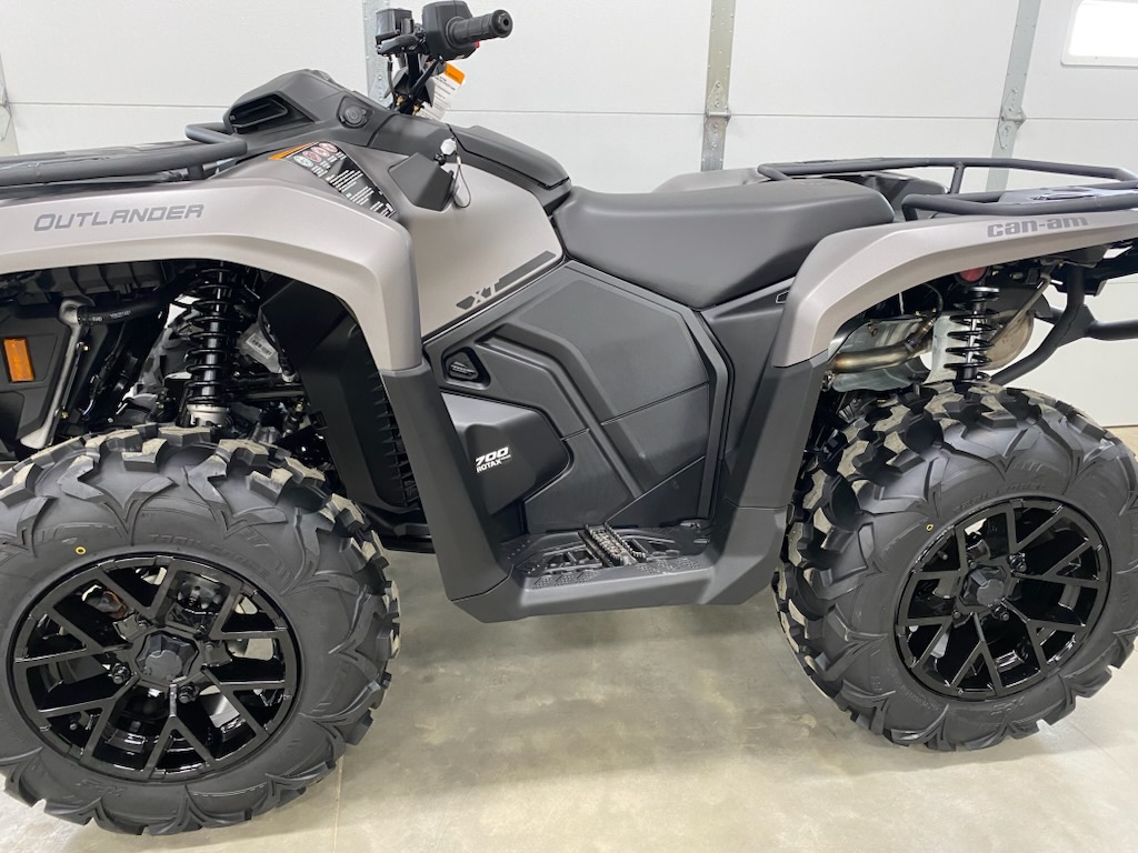 2026 Can-Am 2026 OUTLANDER XT 700 PLAT SATIN SKU # 1GTA ATV