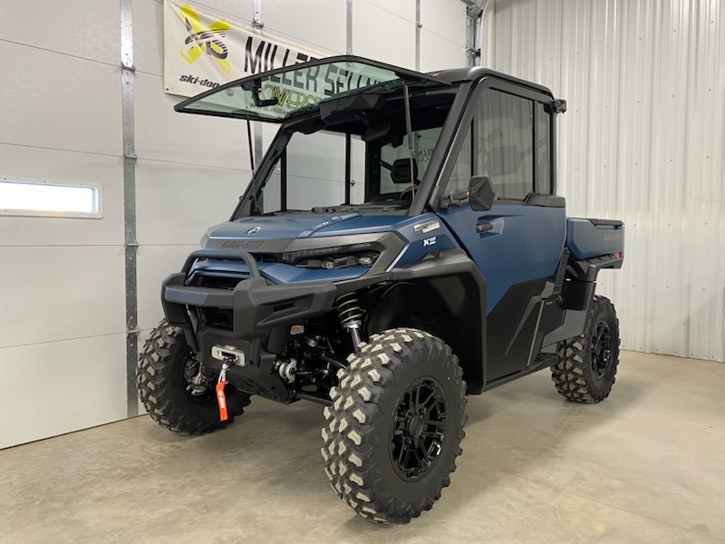 2026 Can-Am 2026 DEFENDER LTD CAB HD11 NAVY SKU # 8JTF Utility Vehicle