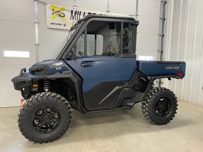 2026 Can-Am 2026 DEFENDER LTD CAB HD11 NAVY SKU # 8JTF Utility Vehicle