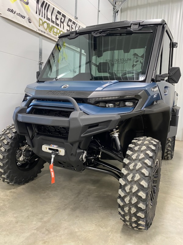 2026 Can-Am 2026 DEFENDER LTD CAB HD11 NAVY SKU # 8JTF Utility Vehicle