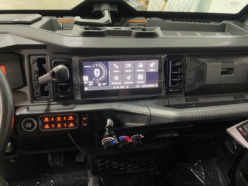 2026 Can-Am 2026 DEFENDER LTD CAB HD11 NAVY SKU # 8JTF Utility Vehicle