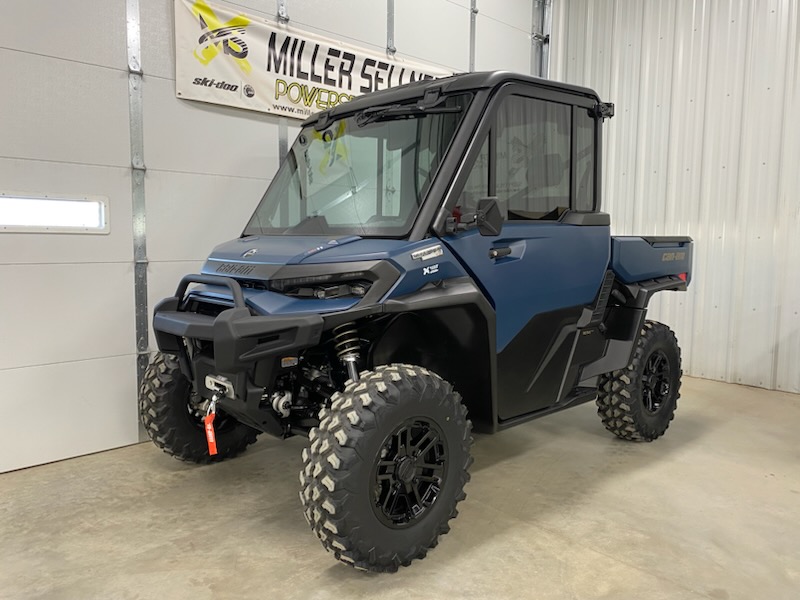 2026 Can-Am 2026 DEFENDER LTD CAB HD11 NAVY SKU # 8JTF Utility Vehicle