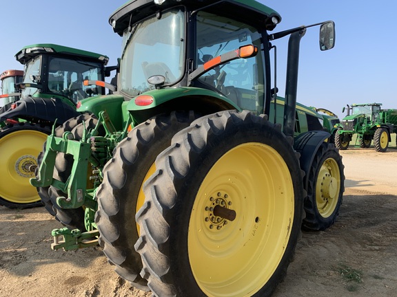 2012 John Deere 7215R Tractor