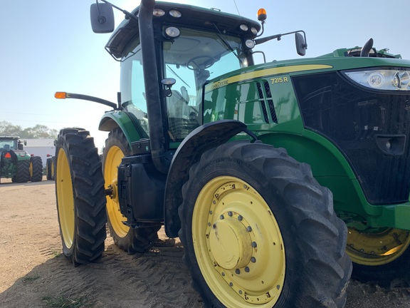 2012 John Deere 7215R Tractor