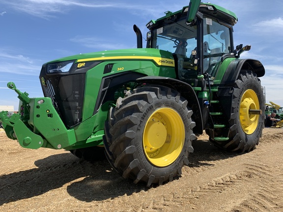 2023 John Deere 8R 340 Tractor