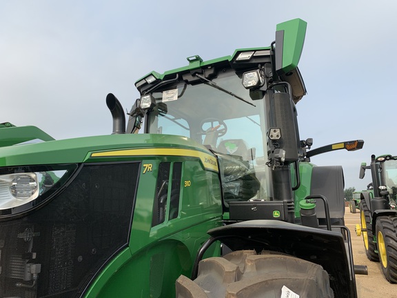 2023 John Deere 7R 310 Tractor