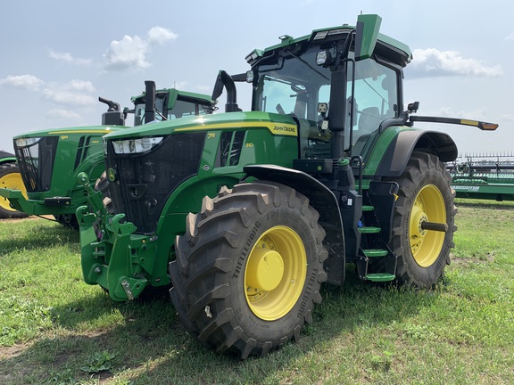 2023 John Deere 7R 310 Tractor