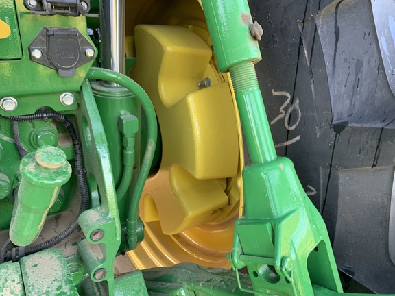 2023 John Deere 7R 230 Tractor