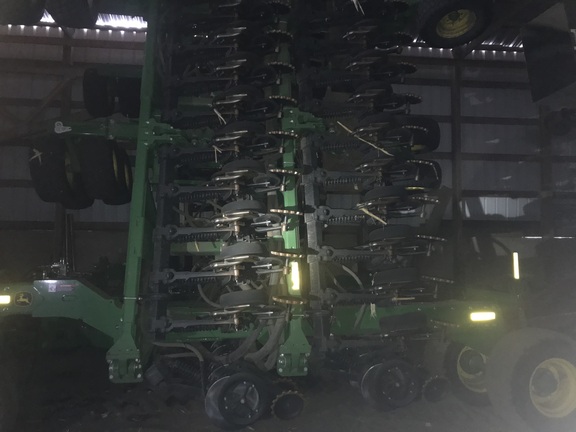 2021 John Deere 1890 Air Seeder