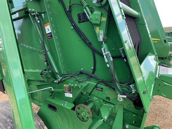 2023 John Deere 560M Baler/Round