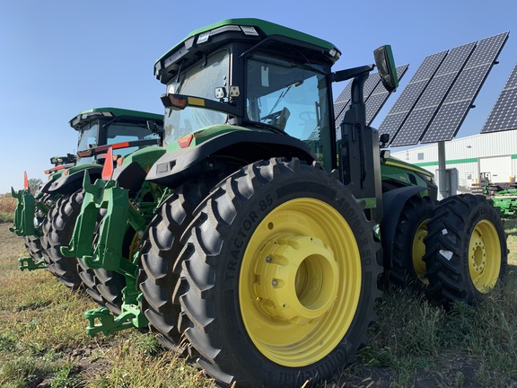 2023 John Deere 8R 370 Tractor