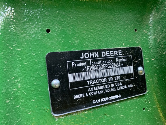 2023 John Deere 8R 370 Tractor