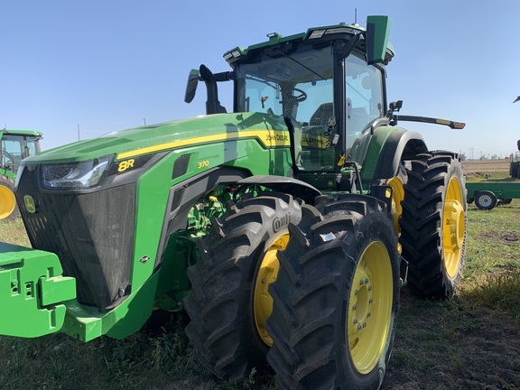 2023 John Deere 8R 370 Tractor