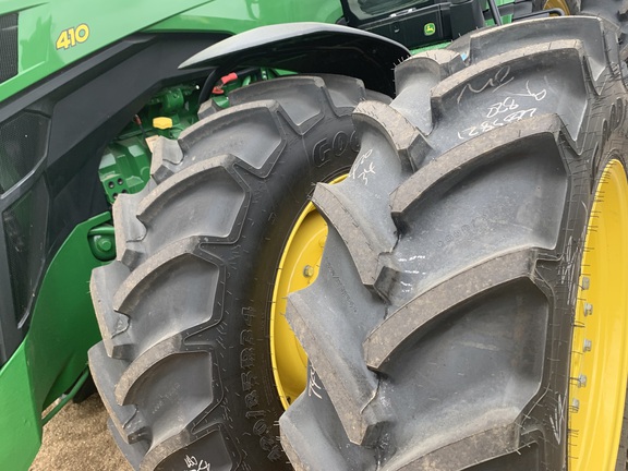 2023 John Deere 8R 410 Tractor