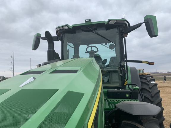 2023 John Deere 8R 410 Tractor