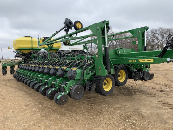 2023 John Deere DB66 Planter