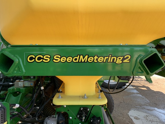 2023 John Deere N536C Air Seeder