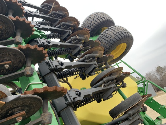 2024 John Deere N536C Air Seeder