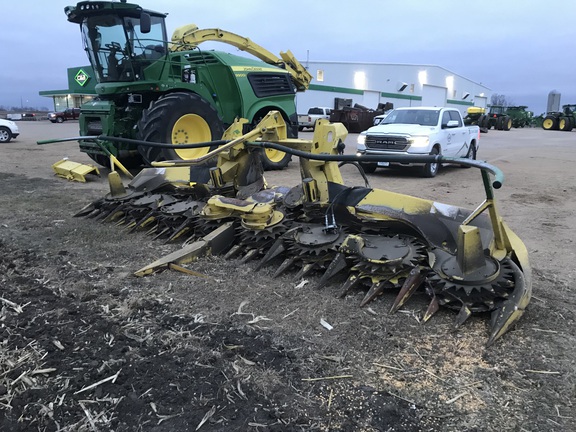 2016 John Deere 698 Header Forage