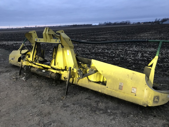 2016 John Deere 698 Header Forage