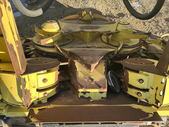 2016 John Deere 698 Header Forage