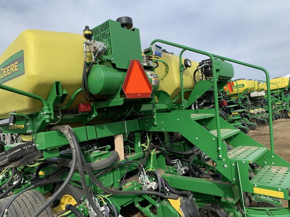 2019 John Deere DB60 Planter