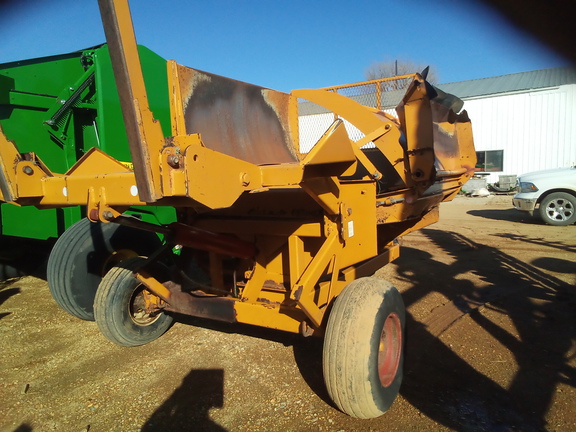 Haybuster 2650 Bale Processor