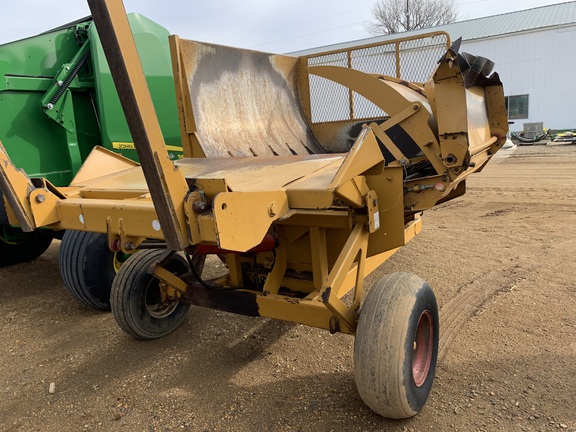 Haybuster 2650 Bale Processor