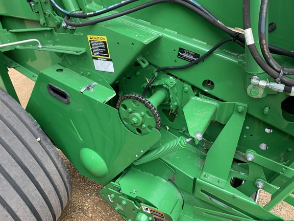 2023 John Deere 560M Baler/Round