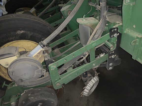 2007 John Deere 1770NT CCS Planter