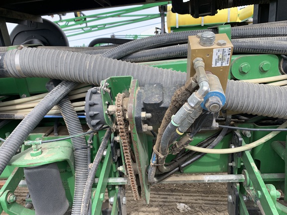 2007 John Deere 1770NT CCS Planter