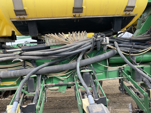 2007 John Deere 1770NT CCS Planter