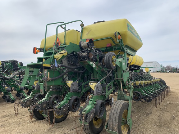 2007 John Deere 1770NT CCS Planter