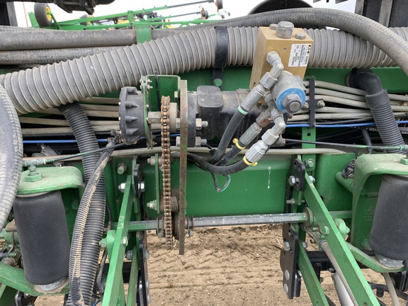 2007 John Deere 1770NT CCS Planter