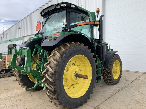 2022 John Deere 6R 195 Tractor