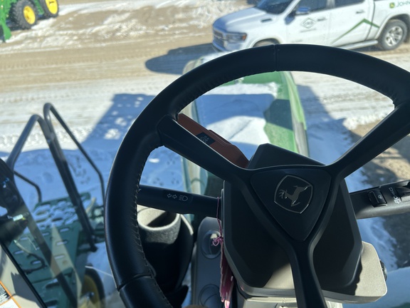 2023 John Deere 8RT 370 Tractor Rubber Track