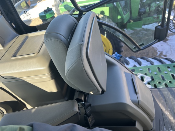 2023 John Deere 8RT 370 Tractor Rubber Track