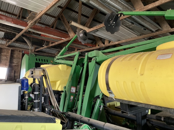 2014 John Deere 1760 Planter