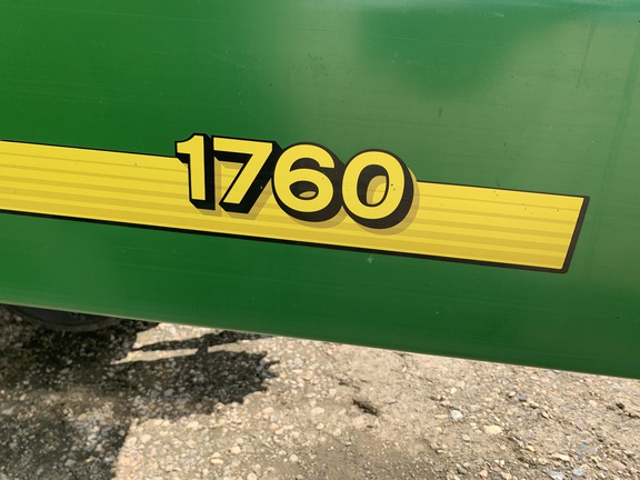 2014 John Deere 1760 Planter