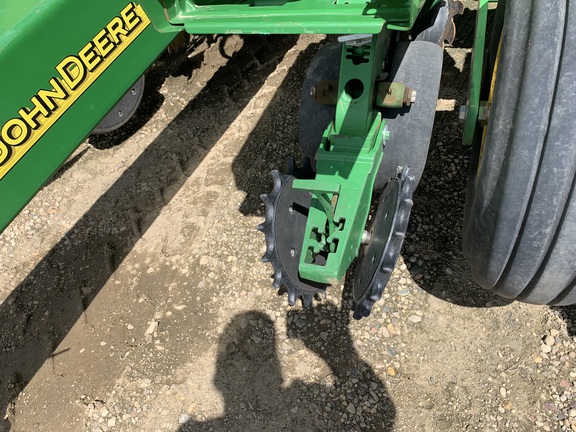 2014 John Deere 1760 Planter