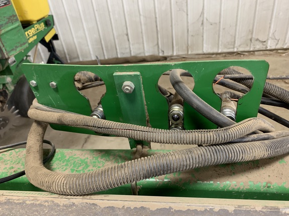 1999 John Deere 1770 Planter