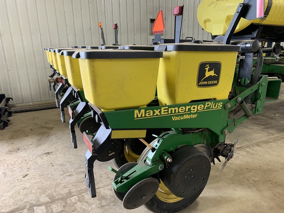 1999 John Deere 1770 Planter